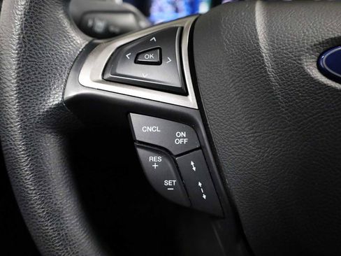 Used 2019 Ford Fusion SE image 23