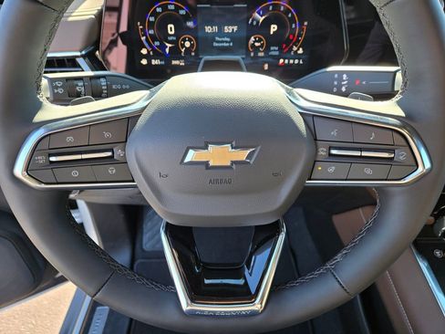 New 2025 Chevrolet Suburban High Country image 13