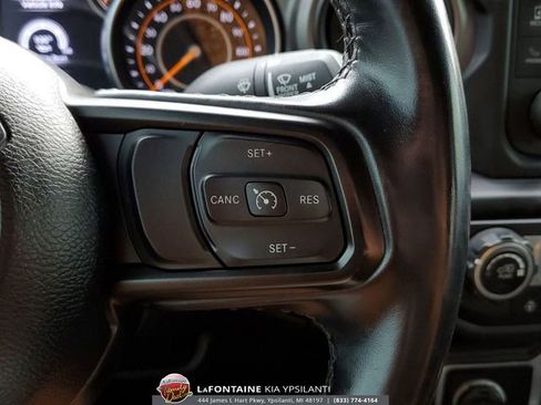 Used 2021 Jeep Wrangler Unlimited Sport image 18