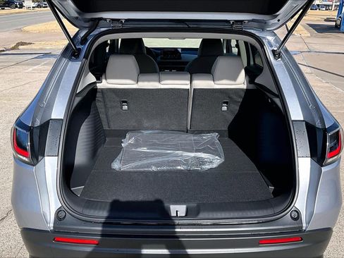 New 2026 Honda HR-V LX image 18