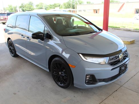 Used 2025 Honda Odyssey Sport-L image 59