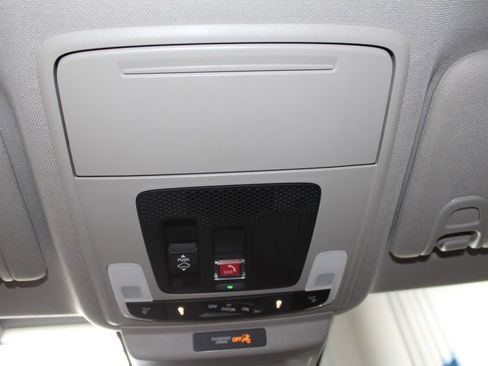 Used 2024 Honda Accord EX image 29
