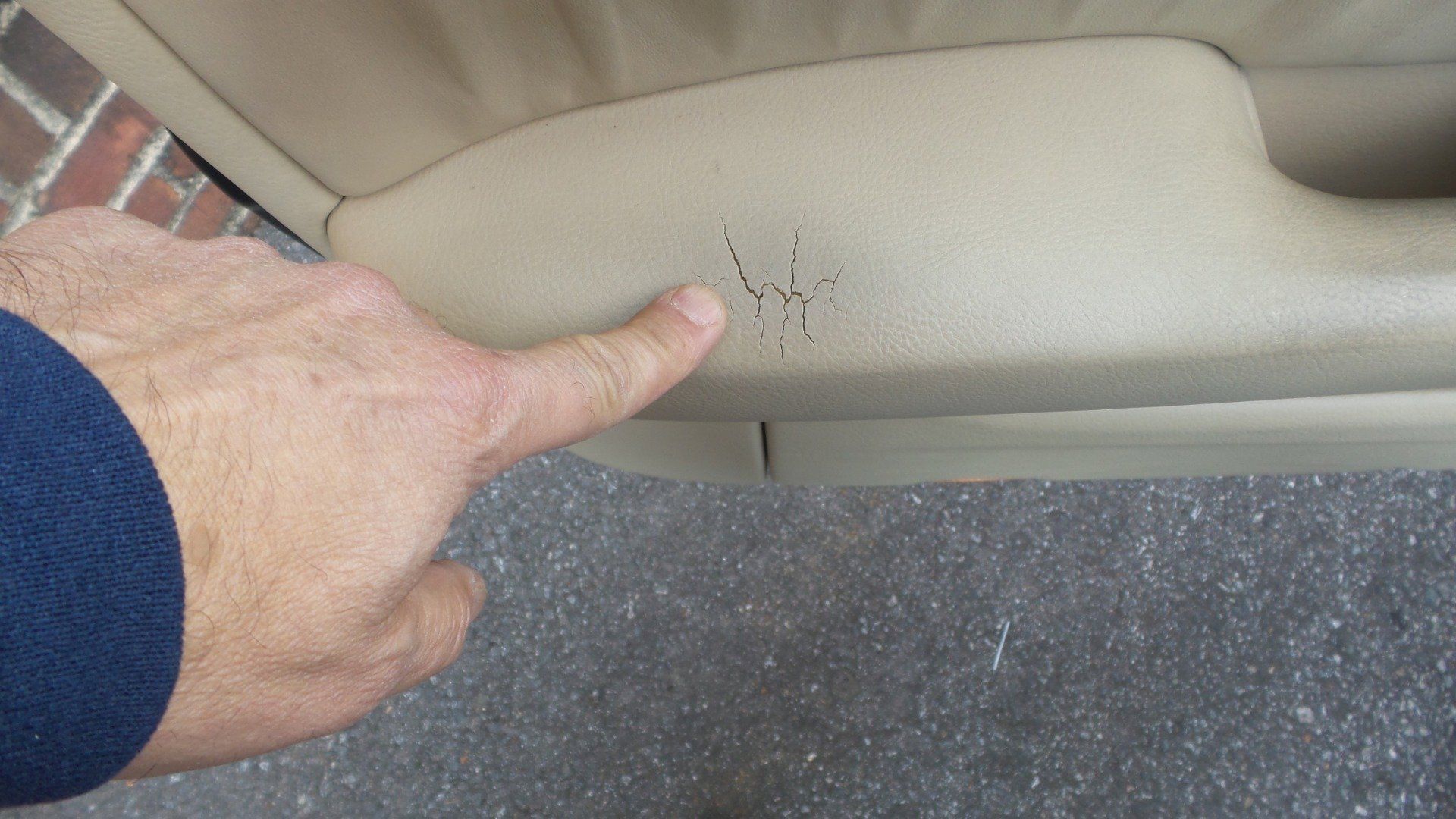 Used 2004 Lexus LS 430 RWD image 30
