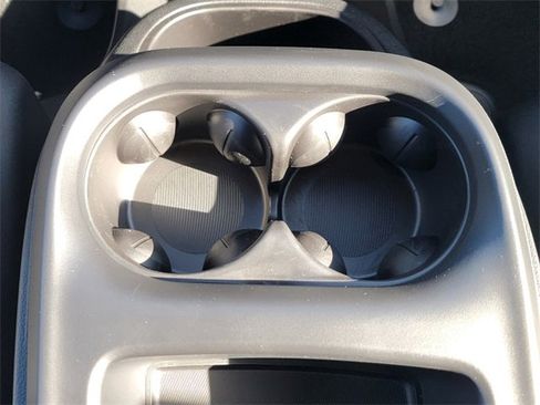 New 2026 Chrysler Pacifica Select image 26