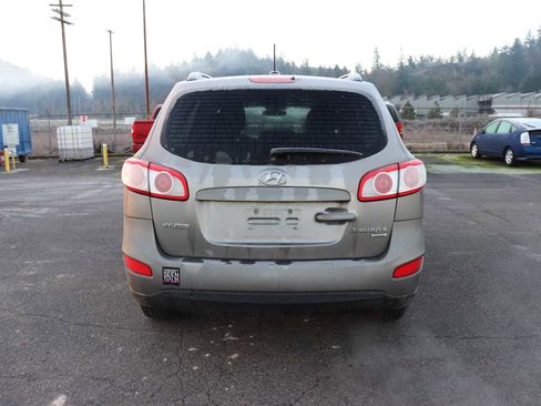 Used 2011 Hyundai Santa Fe GLS image 6