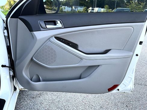 Used 2015 Kia Optima EX FWD image 18