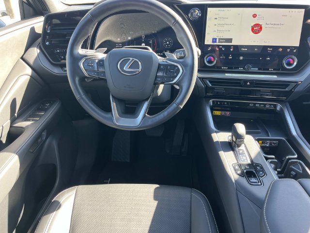 Used 2026 Lexus TX 350 AWD w/ Technology Package image 13