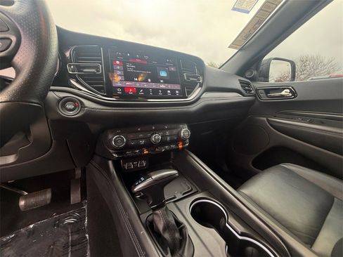Used 2022 Dodge Durango GT image 11