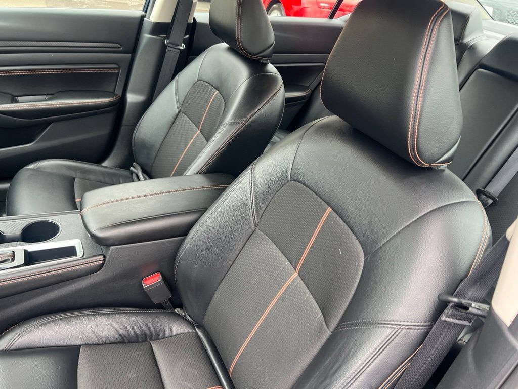 Certified 2022 Nissan Altima 2.5 SR FWD image 5