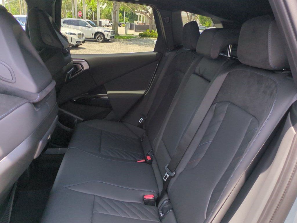 New 2026 BMW X3 xDrive30i w/ Premium Package AWD/4WD image 14