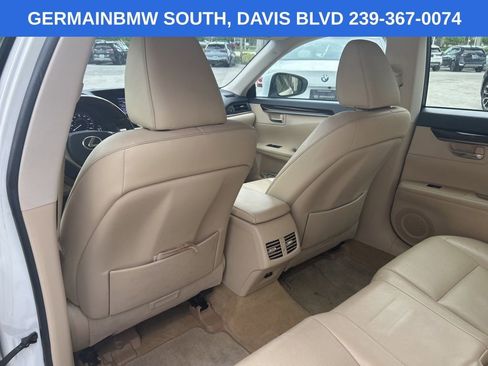 Used 2013 Lexus ES 350 w/ Luxury Pkg FWD image 22