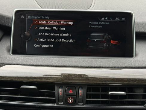 Used 2017 BMW X5 xDrive40e image 28