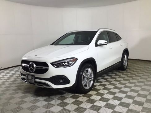 Used 2023 Mercedes-Benz GLA 250 4MATIC image 3