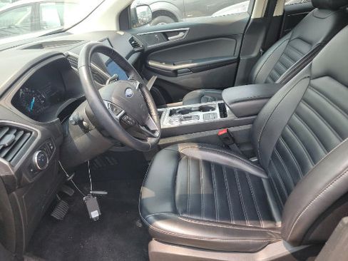 Used 2024 Ford Edge SEL w/ Convenience Package AWD/4WD image 3