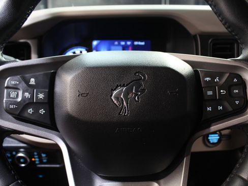 Used 2023 Ford Bronco Wildtrak AWD/4WD image 73