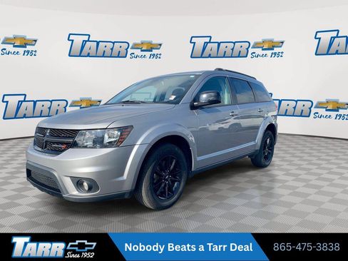Used 2019 Dodge Journey SE FWD image 4