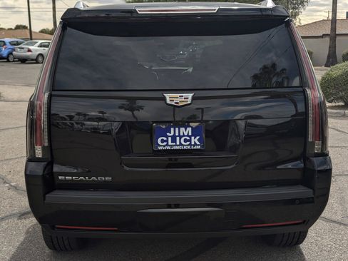 Used 2020 Cadillac Escalade Luxury w/ Escalade Sport Edition AWD/4WD image 3
