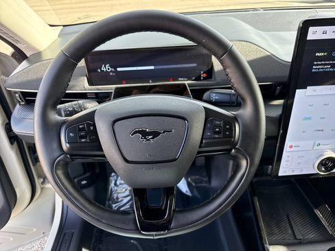 Used 2025 Ford Mustang Mach-E Select w/ Comfort Package Lite AWD/4WD image 15