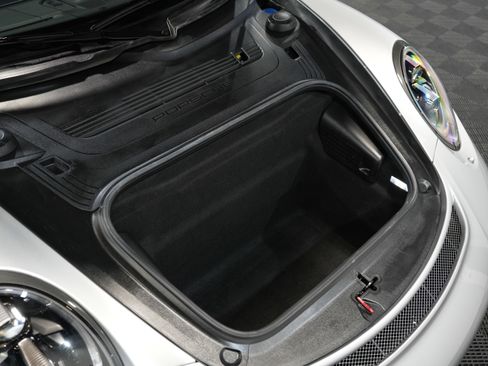 Used 2018 Porsche 911 GT3 image 49