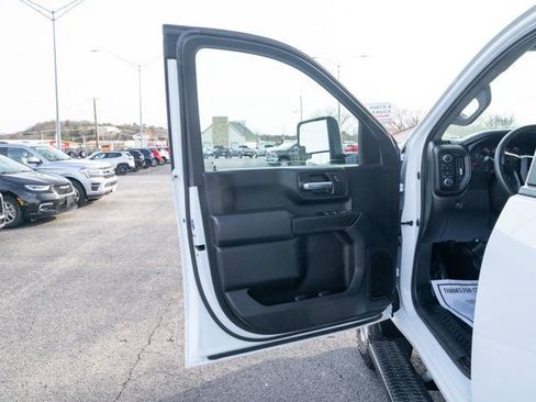 Used 2022 Chevrolet Silverado 2500 W/T w/ Gooseneck/5TH Wheel Package image 10