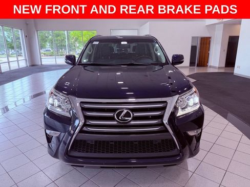 Used 2017 Lexus GX 460 Luxury AWD/4WD image 2