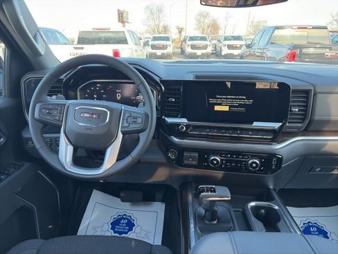 New 2026 GMC Sierra 1500 Elevation image 14