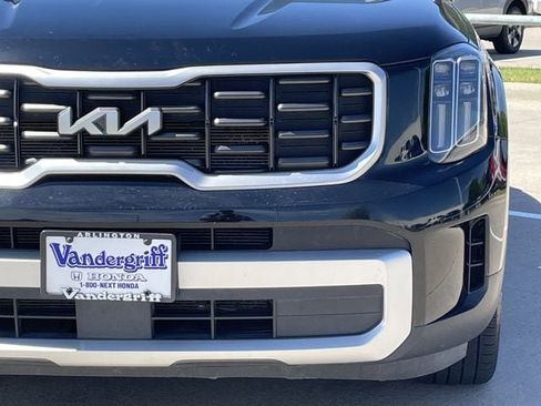Used 2025 Kia Telluride S image 7