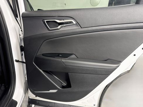 Used 2025 Kia Sportage SX FWD image 28