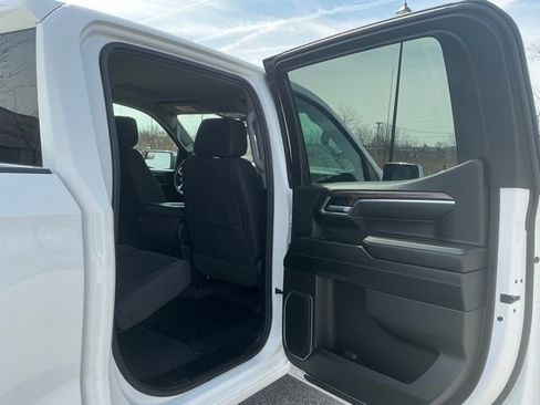 Used 2025 Chevrolet Silverado 1500 LT image 16