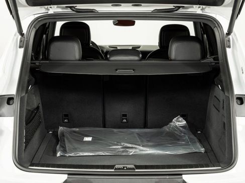 New 2026 Porsche Cayenne Base image 31