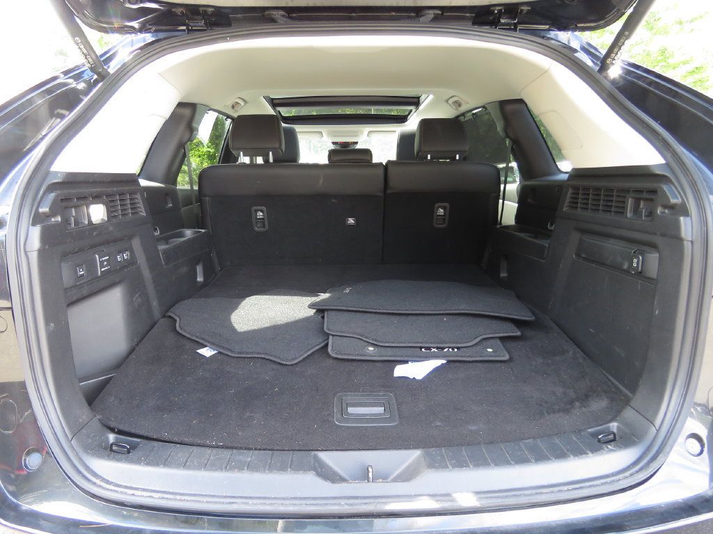 Used 2025 MAZDA CX-70 Plug-In Hybrid w/ Premium Pkg AWD/4WD image 17