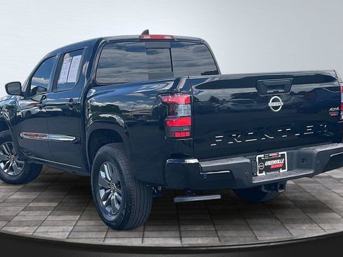 Certified 2026 Nissan Frontier SV w/ Tow Package AWD/4WD image 3