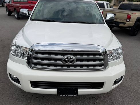 Used 2015 Toyota Sequoia Platinum AWD/4WD image 25