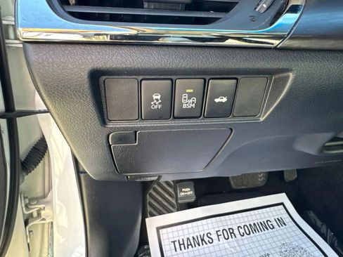 Used 2016 Toyota Avalon XLE Premium image 14