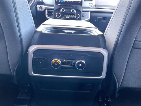 Used 2024 Ford Expedition Max XLT RWD image 34