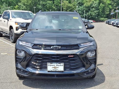 Certified 2023 Chevrolet TrailBlazer RS w/ Sun and Liftgate Package FWD image 2