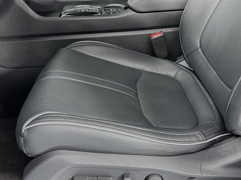 Certified 2023 Honda Pilot Elite image 20
