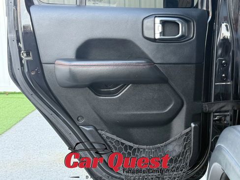 Used 2018 Jeep Wrangler Unlimited Rubicon w/ Steel Bumper Group AWD/4WD image 13
