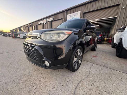 Used 2014 Kia Soul ! image 17