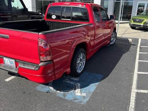 Used 2005 Toyota Tacoma X-Runner image 5