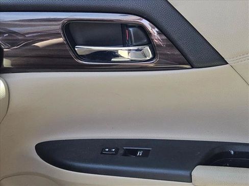 Used 2017 Honda Accord EX-L image 12