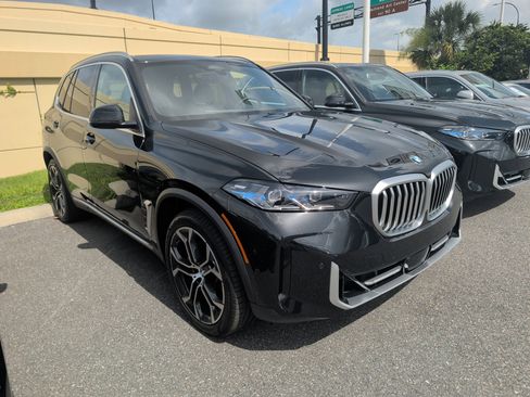 Certified 2026 BMW X5 xDrive40i w/ Premium Package AWD/4WD image 1