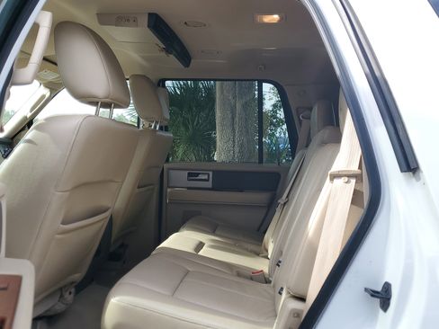 Used 2010 Ford Expedition Eddie Bauer image 13