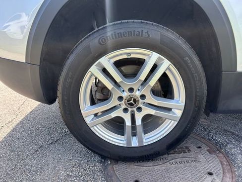 Certified 2022 Mercedes-Benz GLB 250 4MATIC image 11