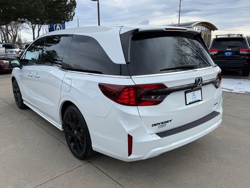 Certified 2026 Honda Odyssey Sport-L image 7