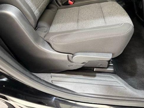 Used 2025 GMC Acadia Elevation AWD/4WD image 30
