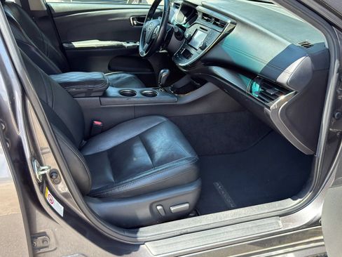 Used 2016 Toyota Avalon XLE FWD image 29