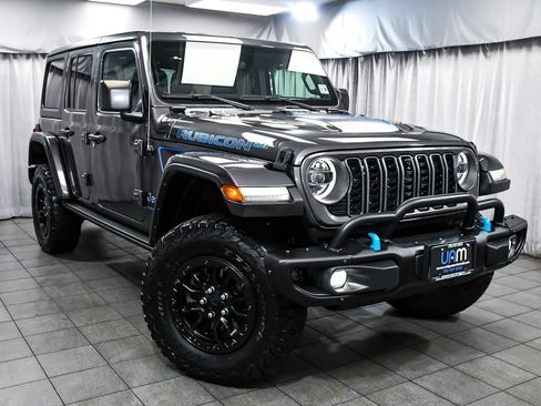Used 2023 Jeep Wrangler Unlimited Rubicon 4xe AWD/4WD image 3