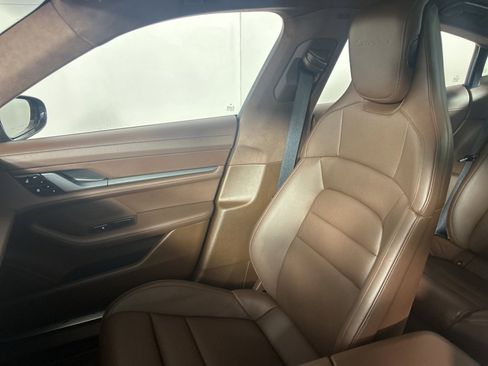 Certified 2020 Porsche Taycan Turbo image 5