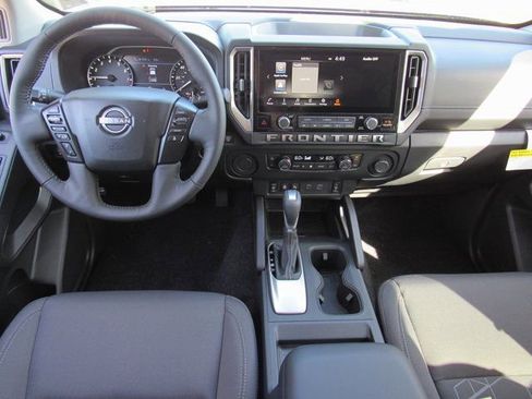 New 2026 Nissan Frontier SV image 10